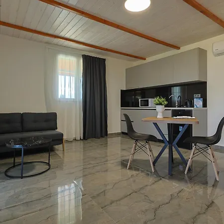 To Spiti Luxury Appartement *